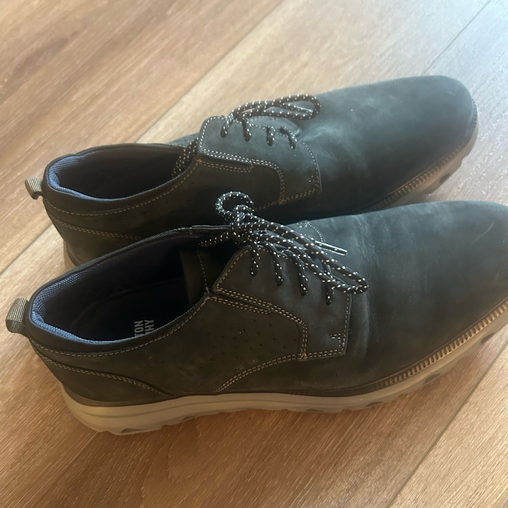 Johnston & Murphy Jenkins Plain Toe Men’s Shoe- Men’s Dress Sneakers